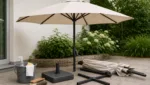 Sonnenschirm reinigen: Anleitung fuer Schirmstoff, Gestell und Standfuss